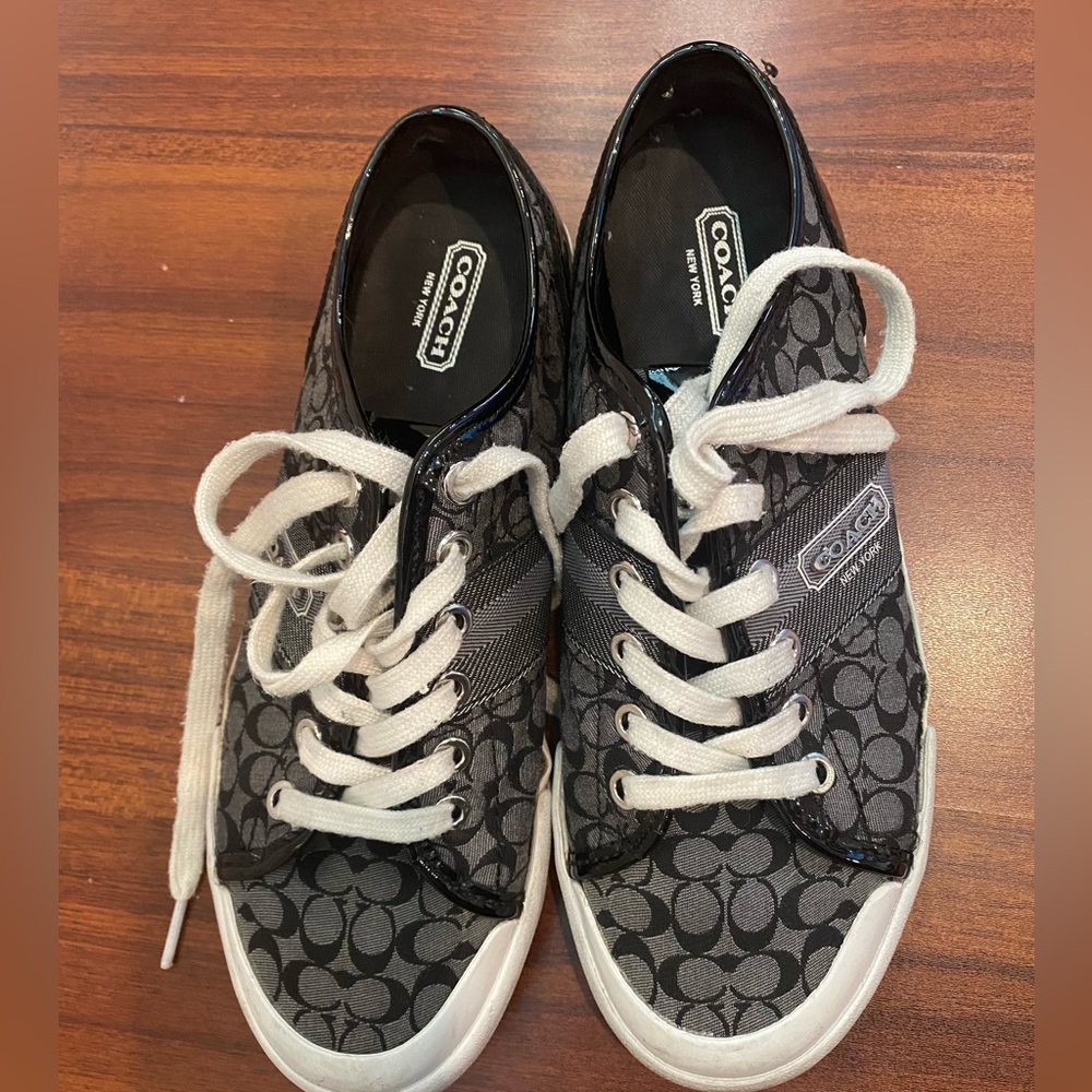 Women Black Coach Shoe Sneakers Size 7/5